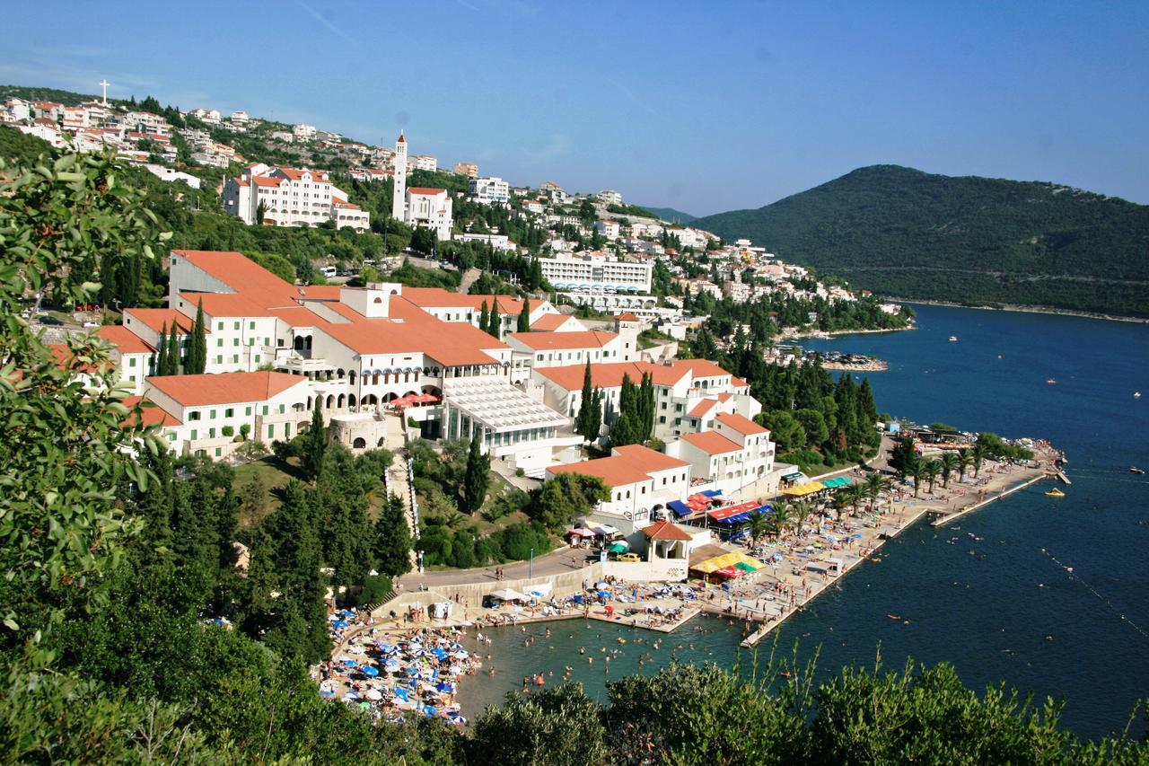 Hotel Zenit Neum Buitenkant foto
