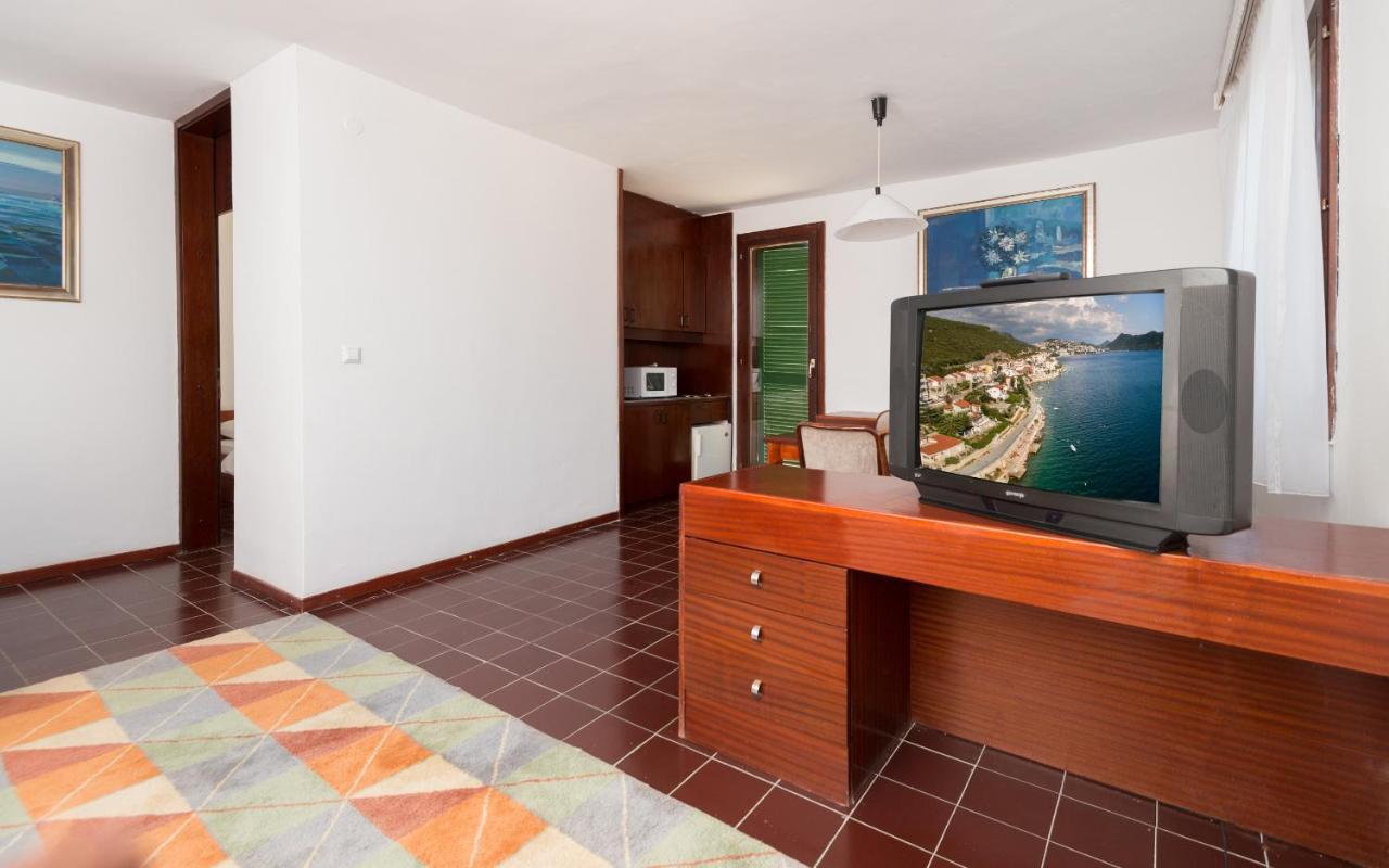 Hotel Zenit Neum Buitenkant foto